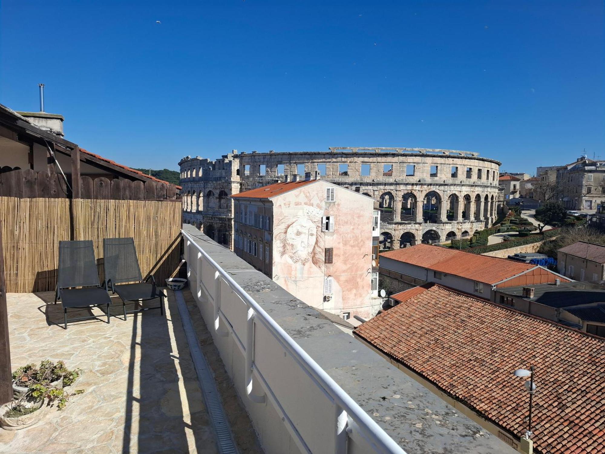 Apartment Terrace Dream View Over Amphitheatre Pula